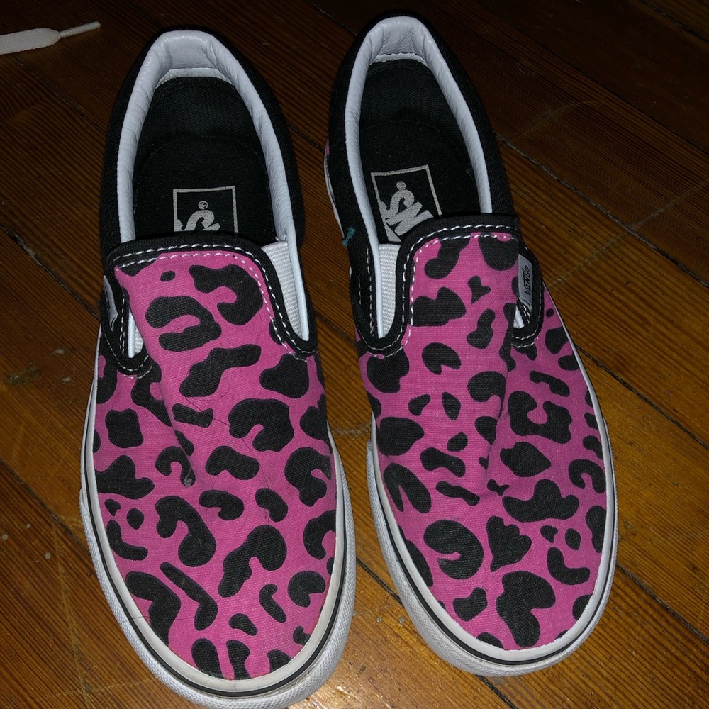 Cheetah print pink vans